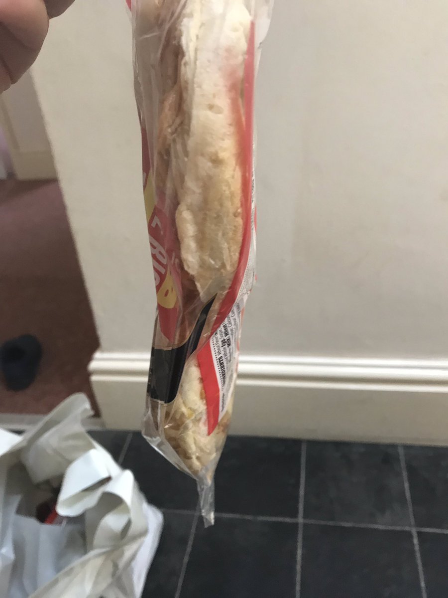 KerryKnott2's tweet photo. Pancakes 🥞 or bugerbun you decide top marks to @IcelandFoods 
home delivery for putting a pack of lucozade on top of them 🙄 https://t.co/S3WzBN7WNZ
