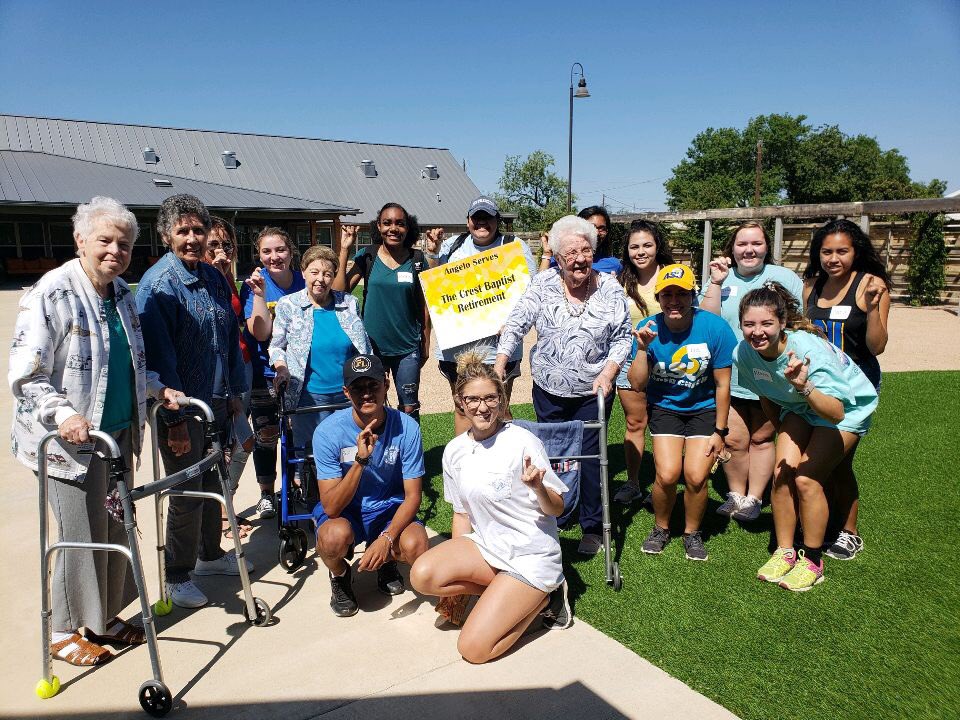 volunteeratasu's tweet photo. TODAY is the day! You still have time to come on out to the UC Lobby and check in and have some fun volunteering! Be here! #angelorw #serveexploreexperience https://t.co/cyP6tY3FFl