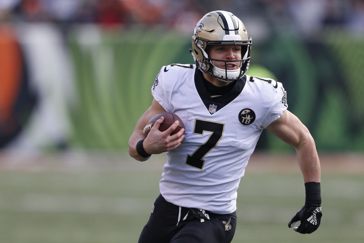 Happy birthday Taysom Hill ( 