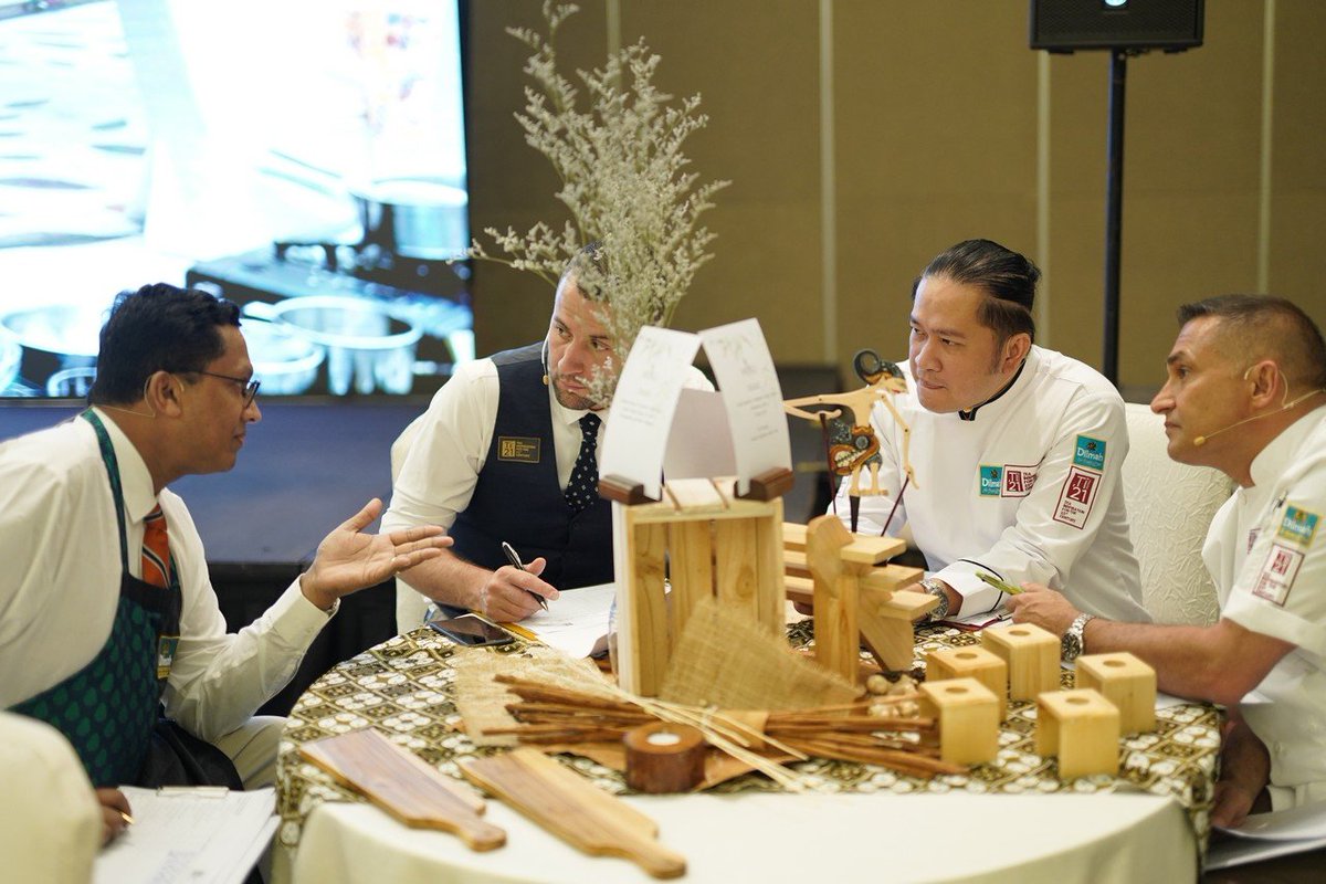 Dilmah's tweet photo. We were truly #inspired by the national & regional #Indonesianculinary heritage that was expressed through a wide selection of food & beverages at #Ti21 challenge in #Indonesia. Some of the finest chefs & sommeliers came together to take #tea to something more than just a cup! https://t.co/d0ejjPJGeq