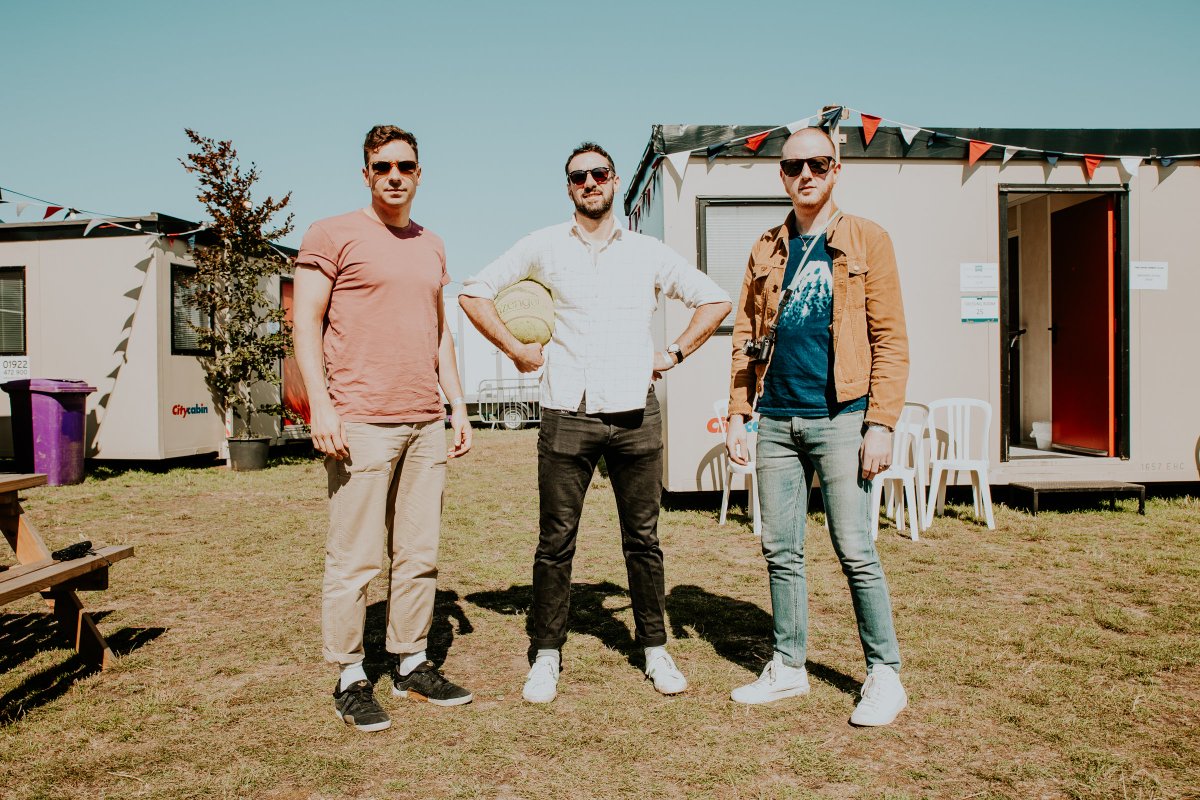TDCinemaClub's tweet photo. We've arrived in Portsmouth! Headlining @VictoriousFest tonight! Join us on the mainstage at 9:40pm! https://t.co/XHuuL6aVDL