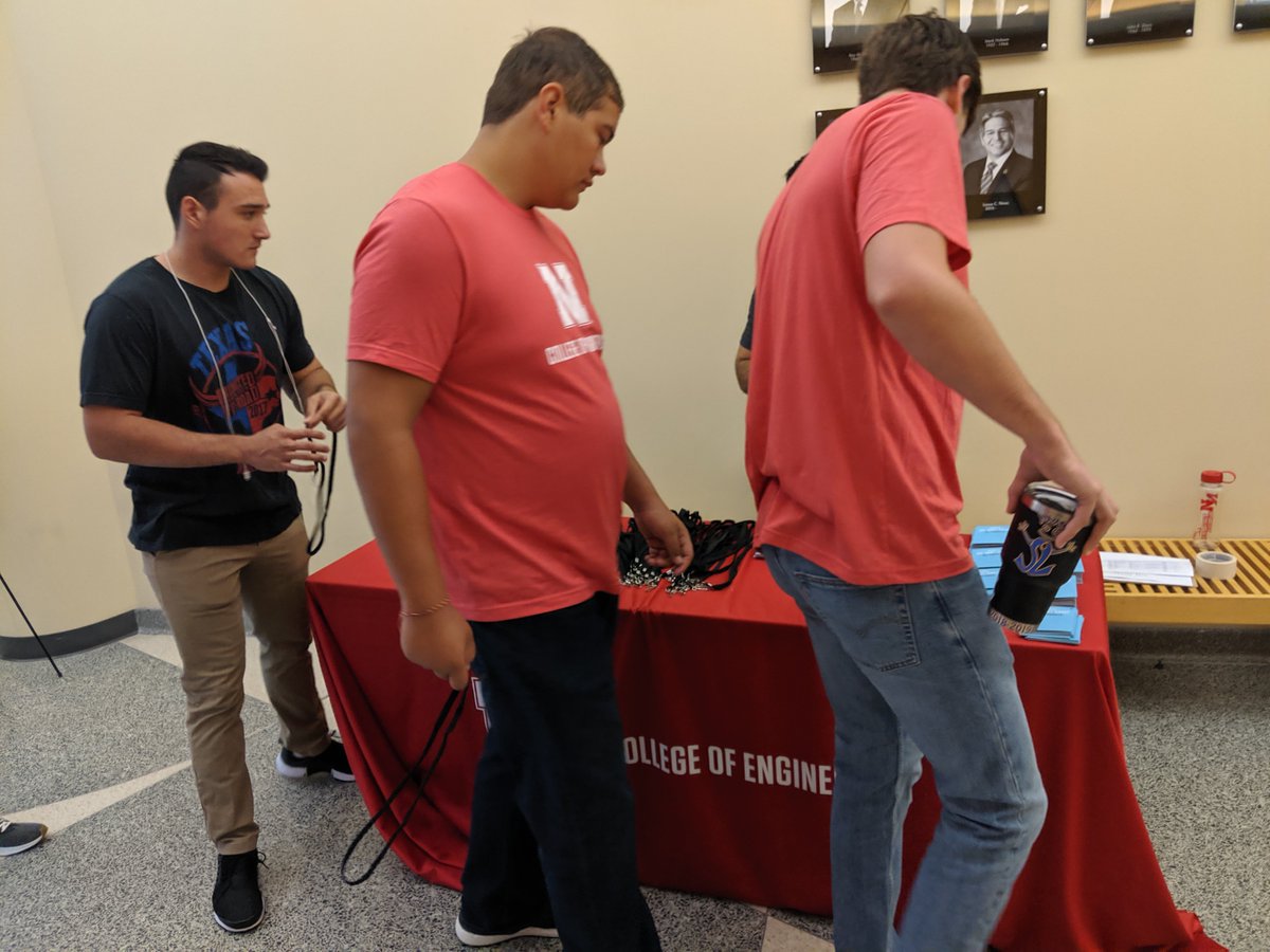 NebEngineering's tweet photo. A fleet of buses has just left the #NebEngineering complex on City Campus, headed to Omaha for #NUBE2019 E-Day industry tours and expo. Nearly 500 first-year engineering students will network with fellow students & engineers. @OmahaChamber #DoBigThings #WeDontCoast #WeEngineer https://t.co/EpLactYVom