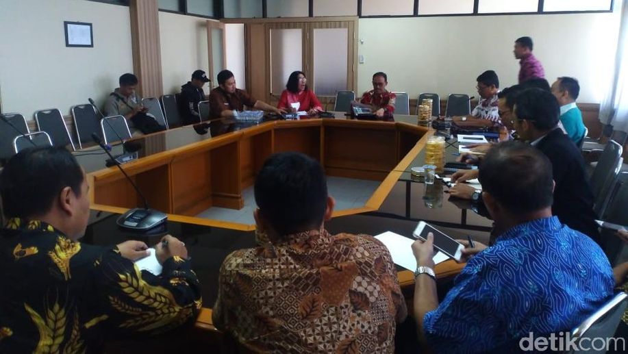 Apindo Desak Rekomendasi UMSK Karawang Ditolak detik.id/6q1nX0