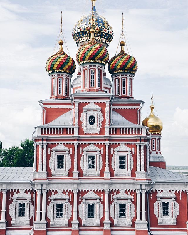 Candy church in Russia! ⛪️ #russia #russia_img #beautifuldestinations #beautifulrussia #visitrussia #culturetrip #architecture #cathedral #russian_inspiration #travelphotography #traveltheworld #traveltoexplore ift.tt/2L2BHPG
