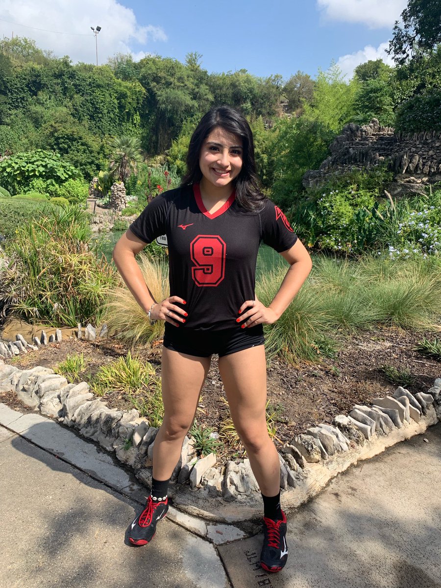 stevens_vb's tweet photo. Meet Senior setter Anna Sujo! She begins her senior year with a 4.0 GPA and is #4 in her class with plans to pursue a medical career! Top notch academics and athletics. #MeetTheFalcons #HereWeCome https://t.co/koxw6lHVX3