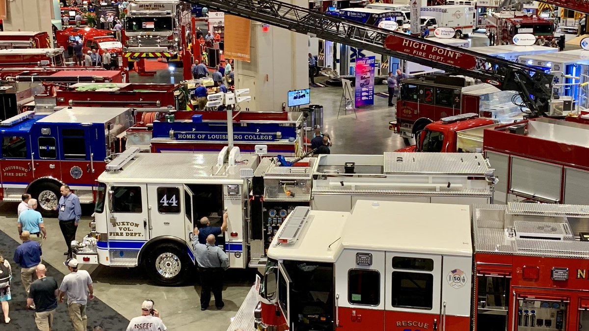 DUCKFIREDEPT's tweet photo. OBX REPRESENTING! Nice new rig for #Station44 and all of our fellow firefighters with #BuxtonVFD on the Expo Floor here at the South Atlantic Fire Rescue Expo β’ Raleigh NC 2019 π₯ #NCSFA #SAFRE #2019SAFREΒ Β #OurMissionIsYou #ShowUsYourCrew #Pierce https://t.co/r63QkVA3Hk