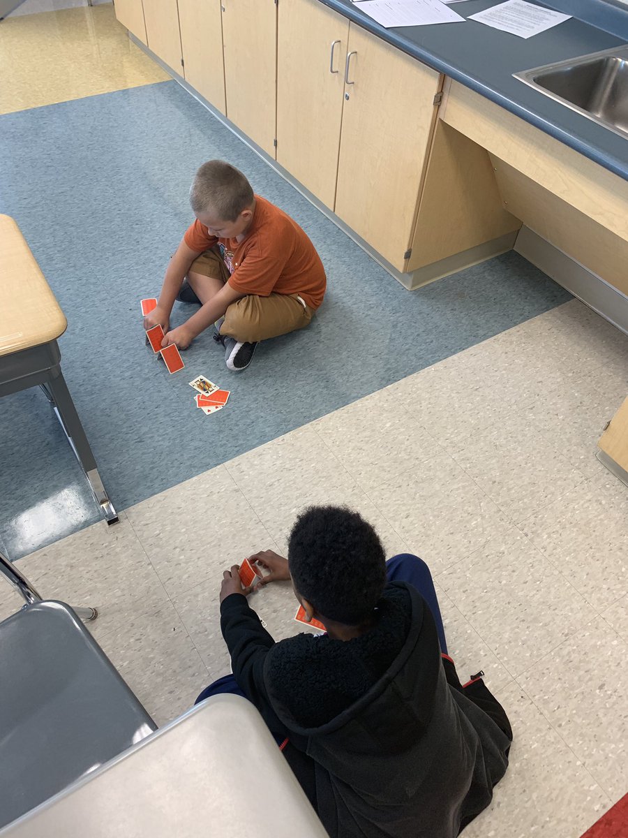 Mr. Harris engages his #scholars using cards and challenges!! #5thGradeFun #HeGetsIt #ClassroomEngagement #friyay Well done good sir!! <a href="/YtownSchools/">Youngstown Schools</a> <a href="/WilsonElementa2/">Wilson Elementary Sc</a>
