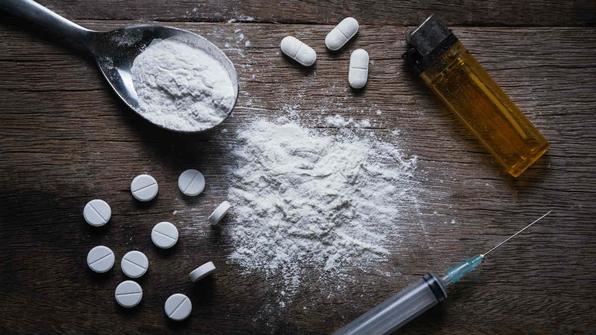 DEAWashingtonDC's tweet photo. >#DYK
#DEA 's Heroin/Fentanyl Task Force group was formed to use a “whole government” approach to counter
the fentanyl/opioid epidemic in our communities.
Our HFTFs work with @CBP @ICEgov #FBI @USPISpressroom #OCDETF #HITDA @departmentofde2 @ODNIgov local agencies + more! https://t.co/OLEn0jE3mX