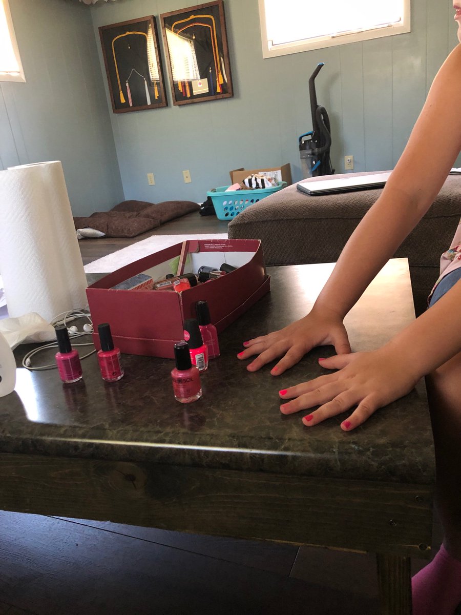 mshawkinson's tweet photo. #ParksideABCchallenge #FisforFunDoingNails https://t.co/n01V6GQkkc