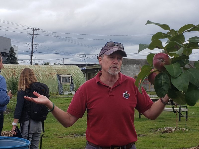 EPARegion10's tweet photo. Does your community want to explore ways to grow the local food economy? EPA's #LocalFoodsLocalPlaces program is now accepting applications for assistance through Sept 30: https://t.co/uWqFUwxe5w https://t.co/VcS4xt88x7