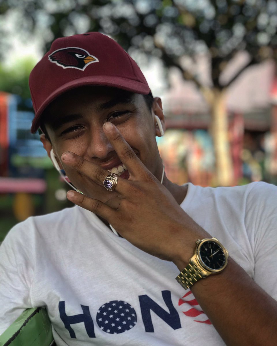 EddyHurtadoJr's tweet photo. Siempre chilling eso es por el blunt ๐ฏโ๏ธ๐ฅ #teamfavo #flowfuturama https://t.co/QxEd5tLqzg