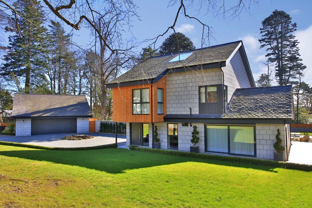 ASPC_UK's tweet photo. This week's #MostViewedProperty, a new-build in Milltimber, is bright, spacious and contemporary, and would make the perfect home for those who love to entertain. Due for completion next month there is still time to put your own stamp on this property: https://t.co/p17IaLprU5 https://t.co/4T8ot1b55D
