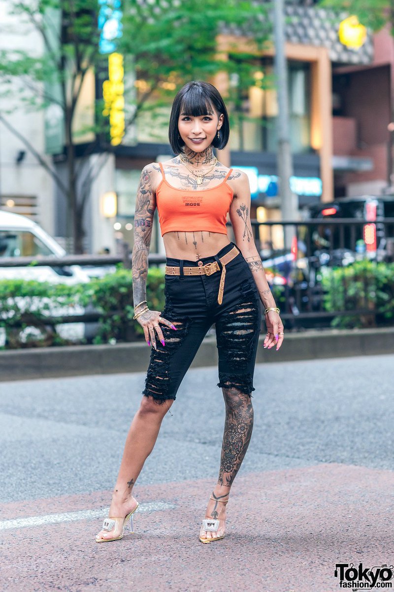 Tokyo Fashion on X: Popular Japanese hairmakeup artist and gyarutattoo  model Mana Izumi on the street in Harajuku wearing a Bershka crop top with  Top Secret denim shorts and heels by the