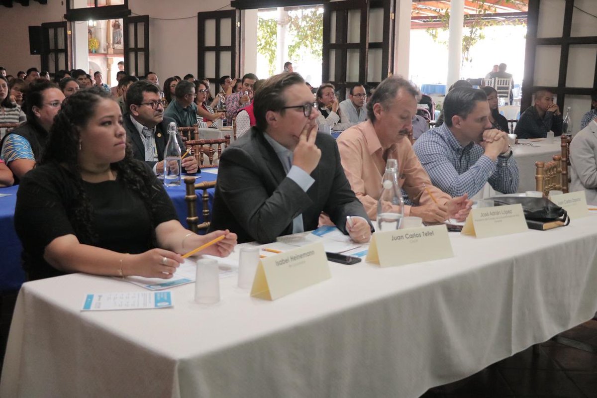 jczapata_s's tweet photo. Hoy estamos desde #Cobán en la Mesa de Competitividad junto a @CACIFnoticias y @FUNDESA como parte de las acciones del programa #CacifJoven #GenerandoFuturo #CompetitividadAV #CiudadesIntermedias #AltaVerapaz https://t.co/eO9dZnA1JM