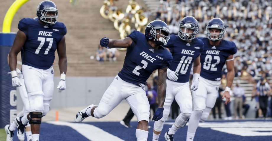 Beyond blessed to say that I have received an offer from Rice University #IntellectualBrutality @UNCLELUQ @alexm_brown @stackcreatures @RiceFootball @JerryRecruiting @larryblustein @247recruiting