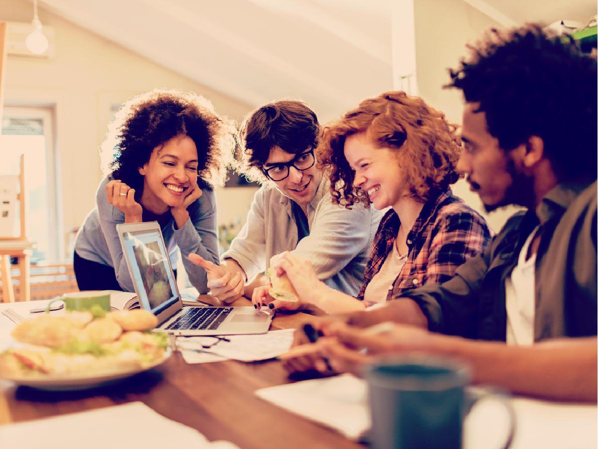 5PointCU's tweet image. Are you interested in helping members of your community prepare for their financial futures? If so, you might be right for 5Point.

We're hiring a part-time teller for our Beaumont location! Visit 5PointCU.jobs to apply.