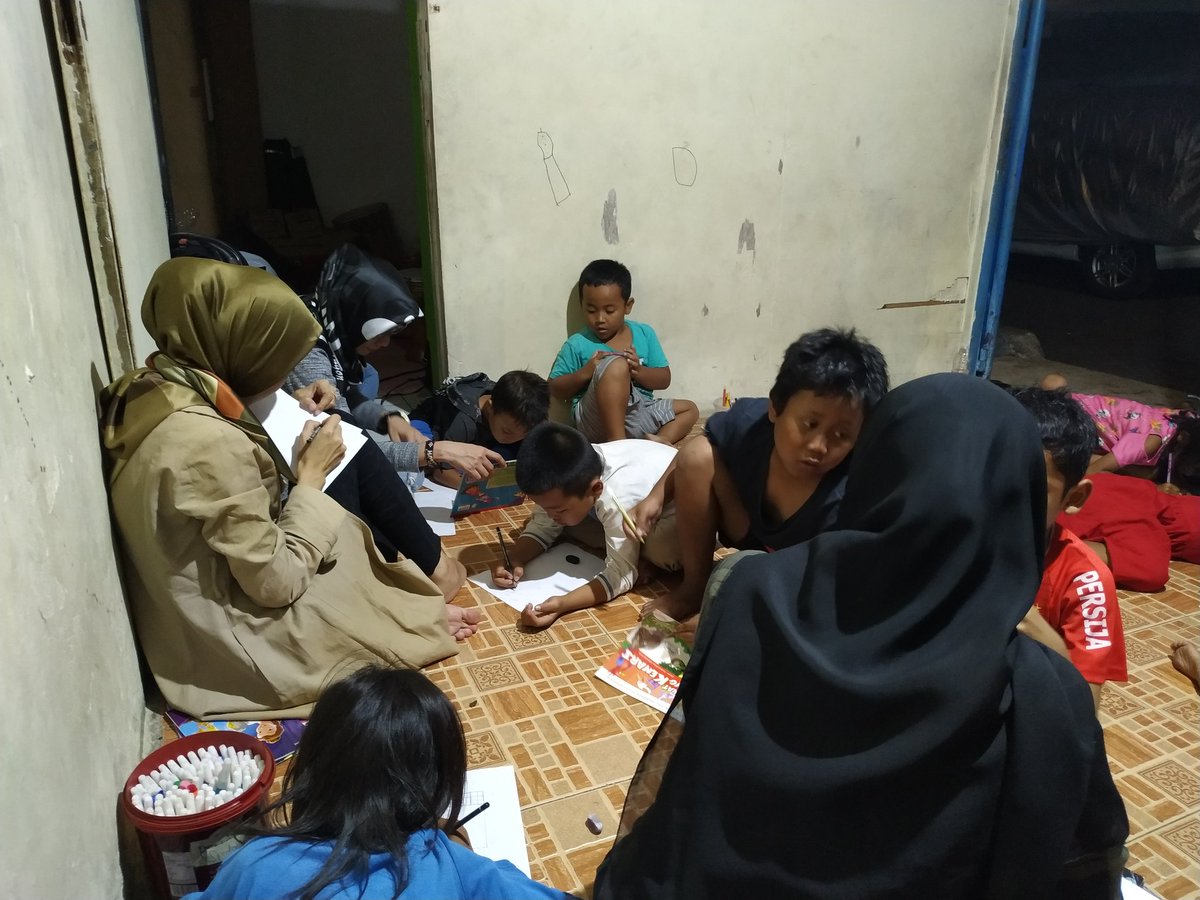 BimbelSenen's tweet photo. Haloo kakak! Setiap hari jumat jam 18.30-20.30 ada jadwal calistung di RBS, silaaa gabung dengan kita minggu depan dan bantu adik-adik untuk semakin semangat belajar membaca, menulis dan menghitung :) https://t.co/VzUb537HVE