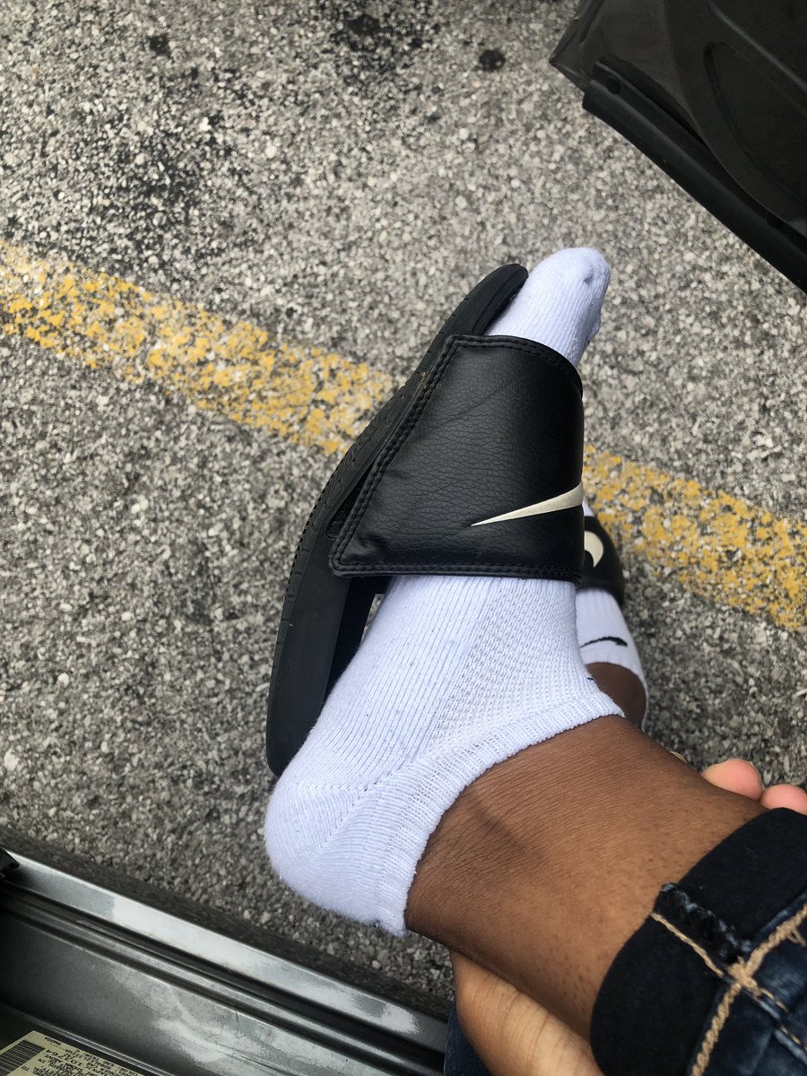 nike slides shrink