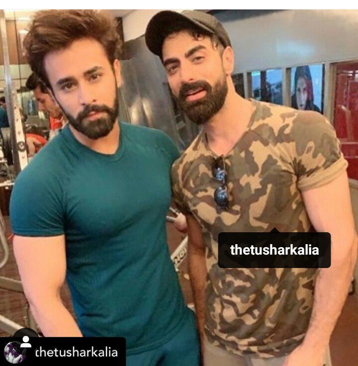 Rahulja22193075's tweet photo. Pearl's insta post 🔥
Hot boys
🔥🔥🔥🔥🔥🔥
❤❤❤❤❤❤

@pearlvpuri @thetusarkalia
#BepanahPyaarr #love #life #gymlife #Pearl #Tusar https://t.co/vk5P3tIQ84