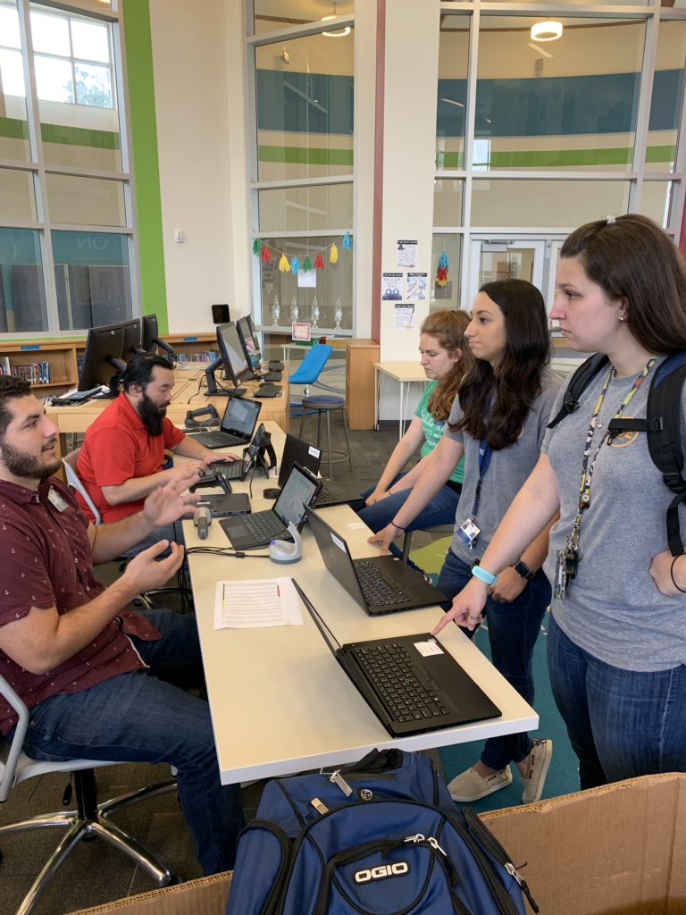 LibVoe's tweet image. It’s new laptop day @Valley_Oaks! Thank you, @SBISD! We are fortunate to have a great Tech Dept who knows the importance of relevant technology! #sbisd #voelibrary #collectivegreatness