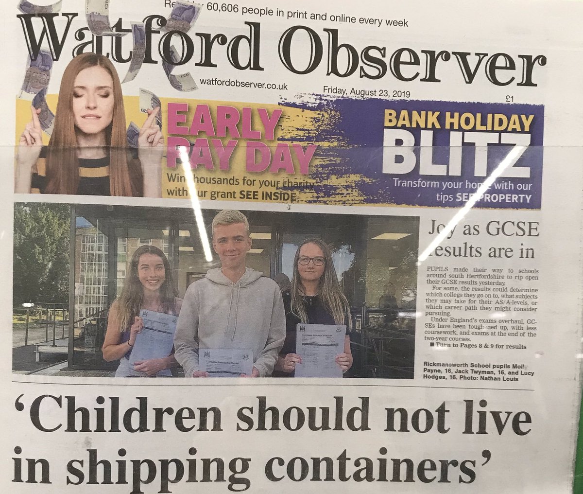 BumbleDC's tweet photo. Bold statement from the Watford Observer. What are YOUR thoughts on this highly divisive issue? https://t.co/wB1OOXdNwJ