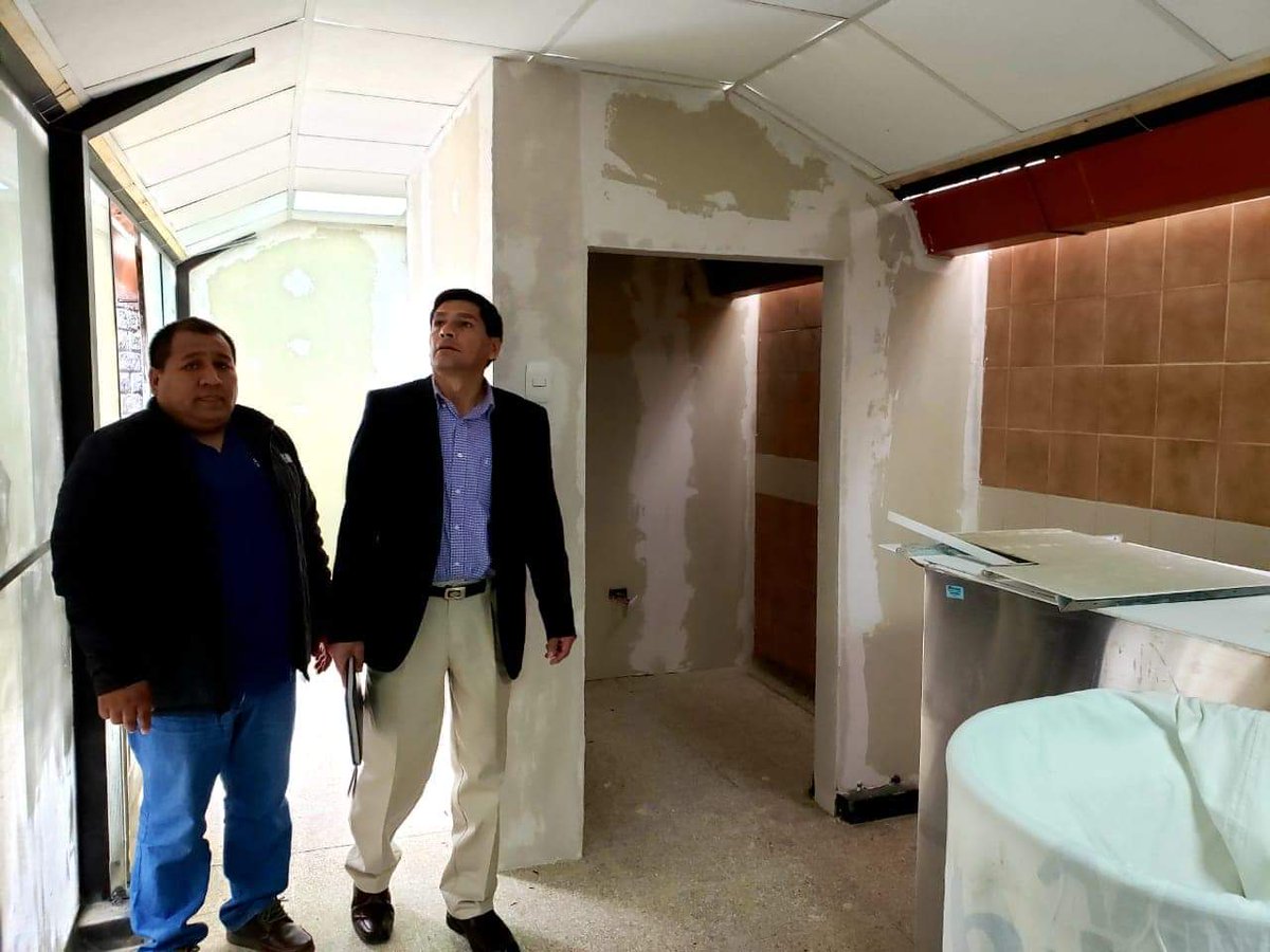 carlitosticlla's tweet photo. #SemanaDeRepresentación #RegiónCajamarca
Supervisando las instalaciones del Hospital de EsSalud Cajamarca junto al Director de la Red en mención,Dr. Hans Huayta Campos y su equipo de profesionales, quien informó sobre las necesidades que presenta el actual nosocomio como el área. https://t.co/lLukfHDXQp