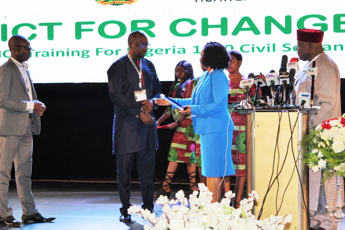 Galaxybackbone's tweet photo. Apagu Gadzama @Apagug is GBB's Head Enterprise Business, being recognized by @huawei as one of the most outstanding Tutors during the just concluded Capacity Building Training of almost 1,000 Civil Servants.
We are Proud of him!
#GBB
#ICTFORCHANGE
#Nigeria https://t.co/14oy5ONoWH