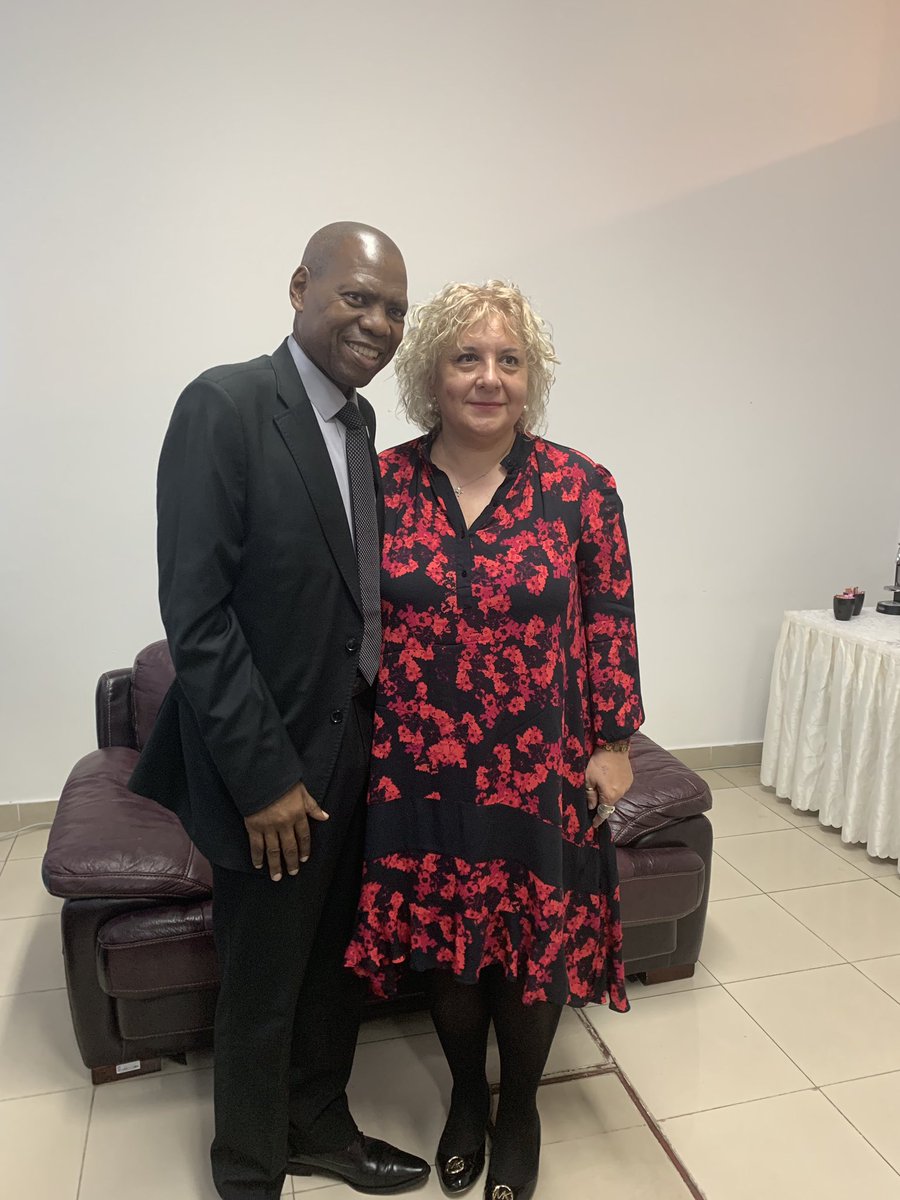 StopTB's tweet photo. Crisp clear and strategic discussion with Health Minister of South Africa @DrZweliMkhize and @ygpillay in pushing boundaries in ending TB in South Africa. We @StopTB are looking forward to working together.
@HealthZA @WHOAFRO @LucicaDitiu @PublicHealthSA #RC69AFRO #SouthAfrica https://t.co/mIY2J4Rz3g