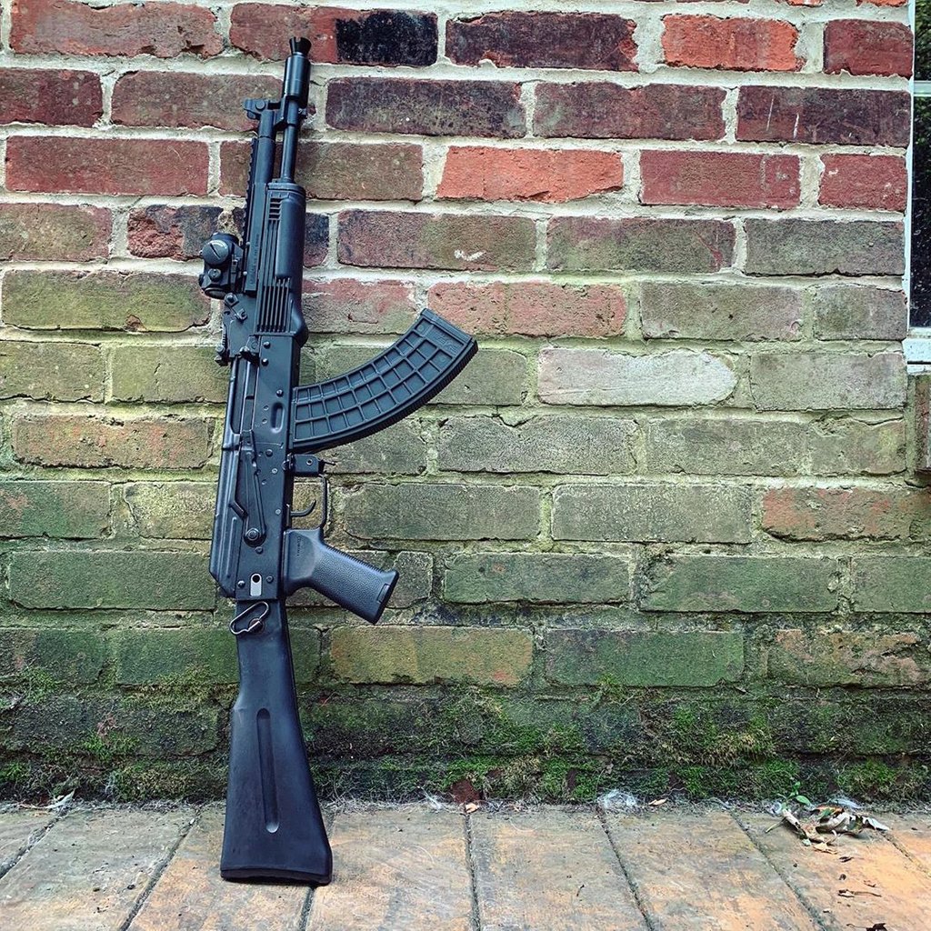 MSRDistribution's tweet photo. Featuring the @Arsenal.Inc SLR-107CR - Short Barrel Rifle, 7.62x39 caliber NFA SBR. Dealers log in for more info!

📸 @comblocjudd
SLR-107CR = 👌🏼
@arsenal.inc @kalashnilyfe @xtechtactical @magpul @cncwarrior @ak_hub
#arsenalinc #slr107 #slr107cr #nfa #xtechtactical #2a #ak47 https://t.co/dcpOzzSCBY
