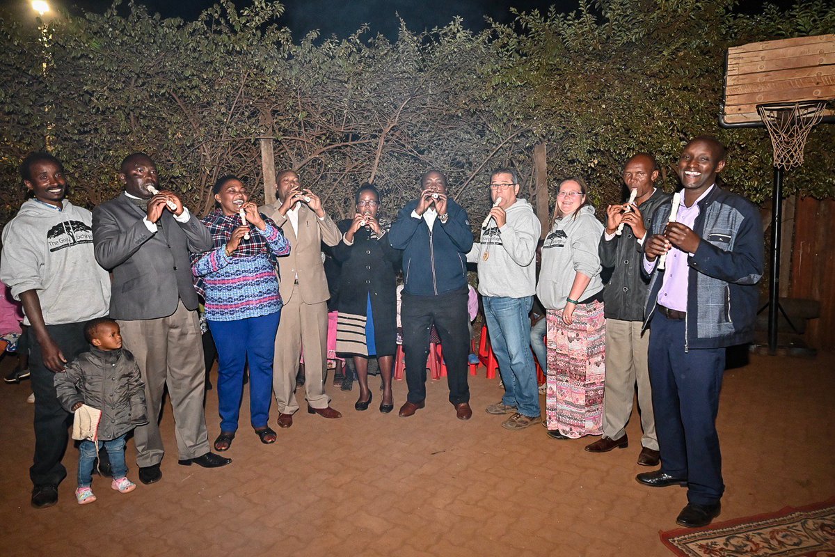 It was a moment to remember : meeting the schools principals and officially launching the Kiambu Music Program.🎼 We gave the recorders but still need your help to get the rest of the instruments to Kenya. Please help us bring this program to life ❤️ow.ly/NgEu50vH8ZS