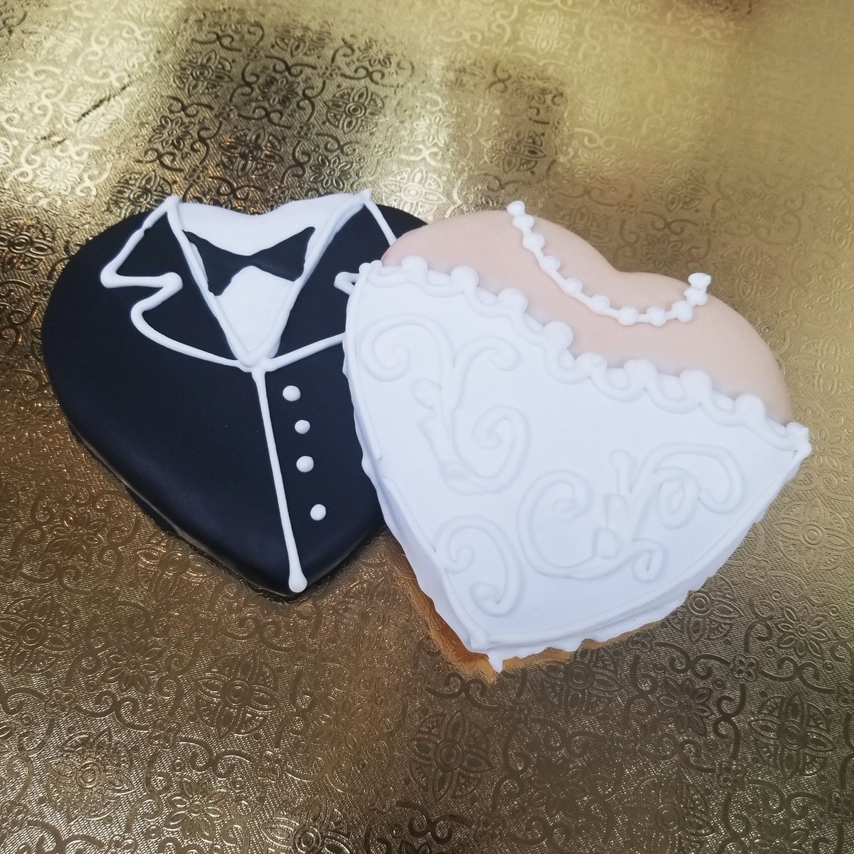 mandolasitalian's tweet photo. Custom cookies are sure to be a highlight with your guests no matter the occasion!
.
#mandolas #italian #cookies #homemade #customcookies #wedding #birthday #babyshower #specialevents https://t.co/5ugxXPbQNW