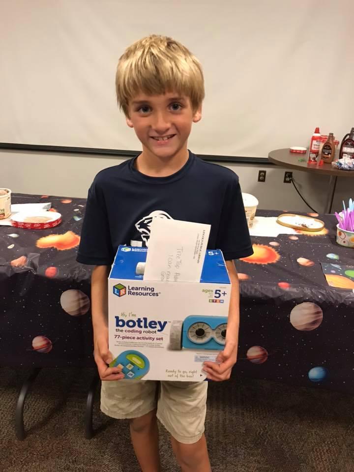 LinPubLibRI's tweet photo. Some of our grand prize winners from the #SummerReadingPrograms. We had 299 readers of all ages take part! https://t.co/YiXtQSOqC9