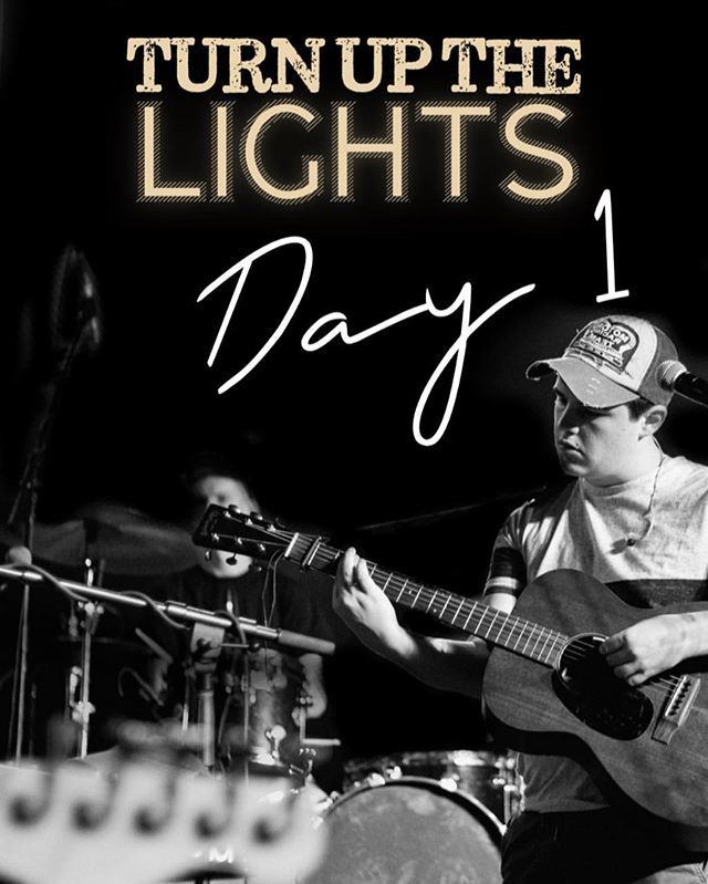 EmergingSound's tweet image. Hey Texarkana friends! @peopleandsongs is in town for Turn Up the Lights Texarkana and we are so expectant for a mighty move of God as we lift high the name of Jesus. Come worship with us!
.
#peopleandsongs #tutl #turnupthelights #comeLordJesus #worship ift.tt/30rnq5y