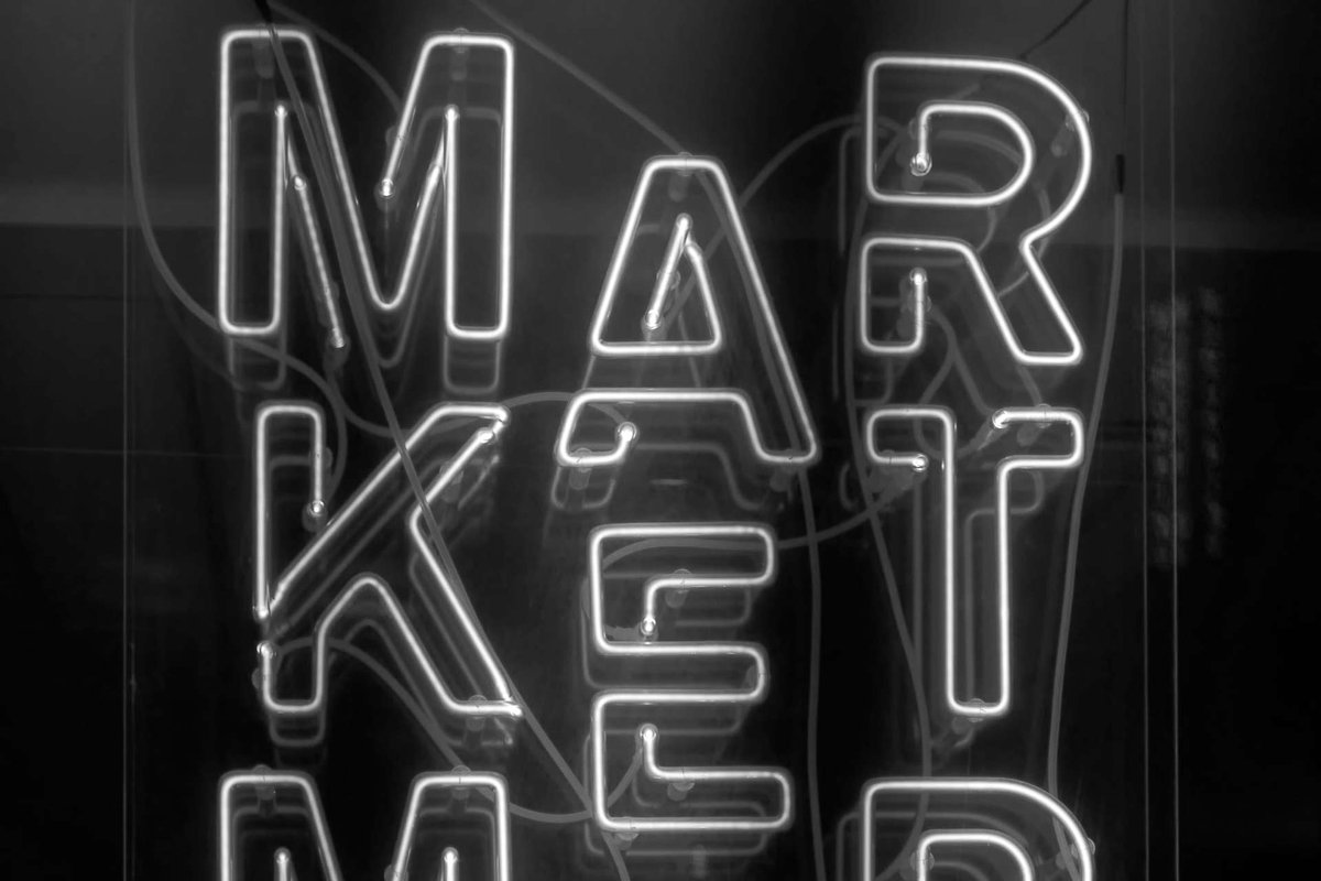 5 Creative Marketing Ideas For Businesses: designbuddy.com/5-brilliant-ma… #marketing #marketingideas #uniquemarketing #business