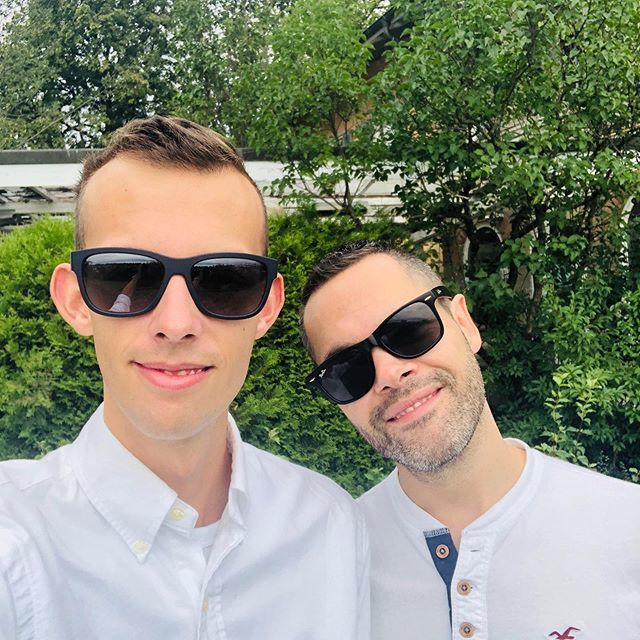 _jo_li_97's tweet photo. Heute hatte ich einen schönen Ausflug auf den Hoyerberg mit einer fantastischen Aussicht auf Lindau, dem Bodensee und den Schweiz-Österreichischen Bergen.
#hoyerberg #lindau #bodensee #trip #friends #selfie #beautiful https://t.co/uxa53TAJxc https://t.co/ZD5tySpyPf