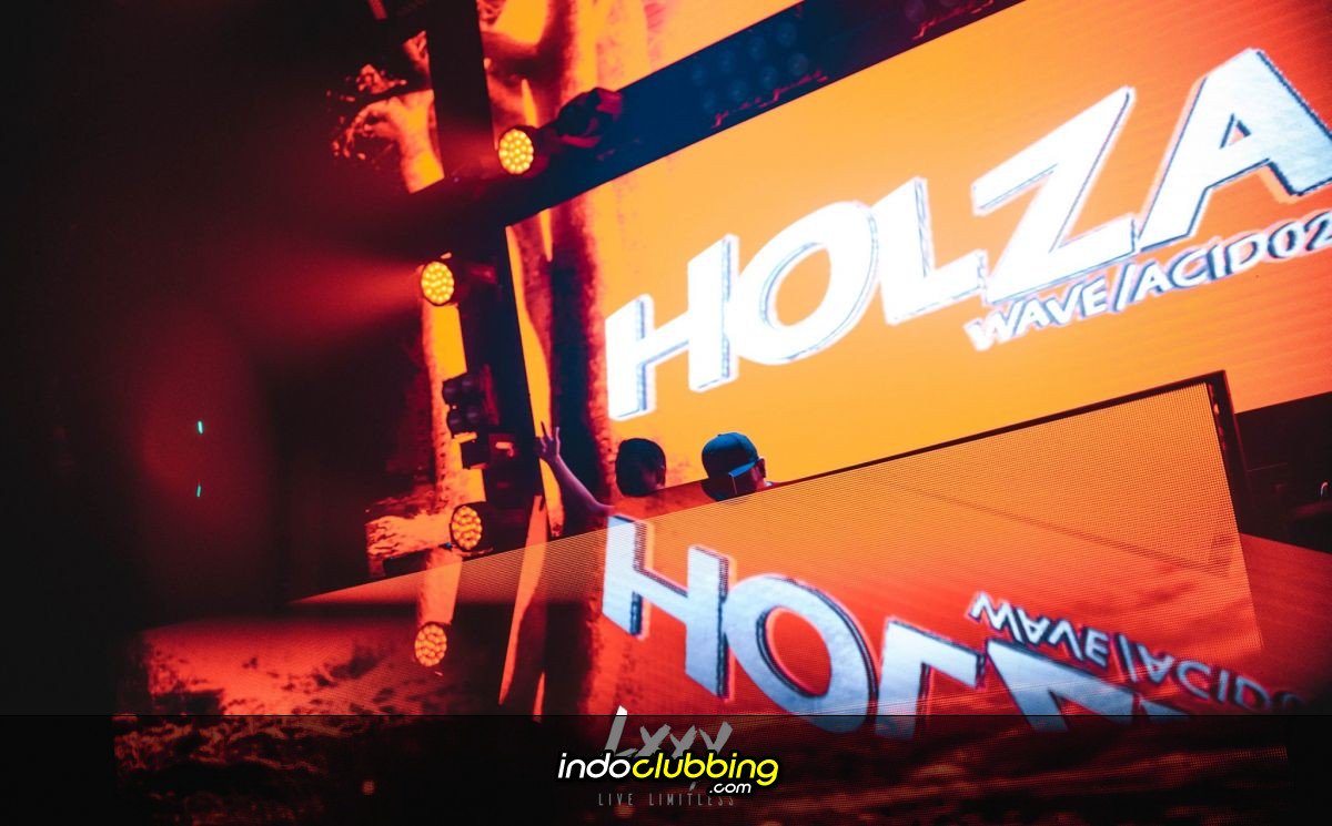 #ICPHOTOS Savage - Sat 22 Jun 2019  @ Lxxy > ic.gg/photos/276004 @holzakontra