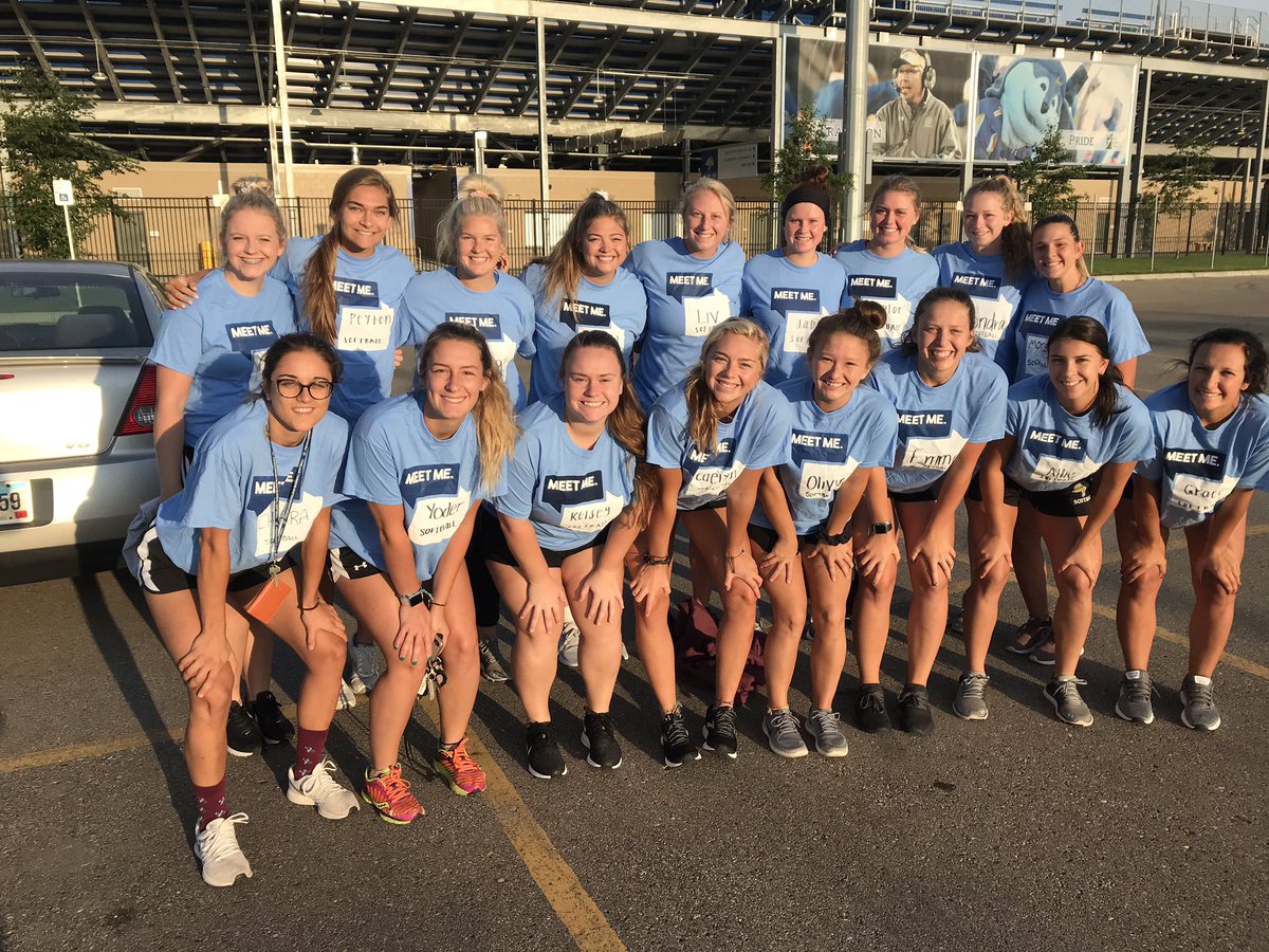 GoJacksSoftball's tweet photo. Spending our morning welcoming all the new faces to campus. πͺ#MeetState #GRIT #GoJacks https://t.co/7gxzlmgRsa