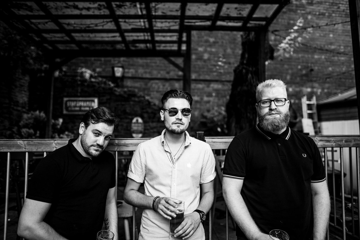 #FF Inherit The Stars [<a href="/Inheritofficial/">Inherit The Stars</a> ] for #rock that soars to new heights! "Giving Up" now classing up the rotation on WCZR - codezeroradio.com