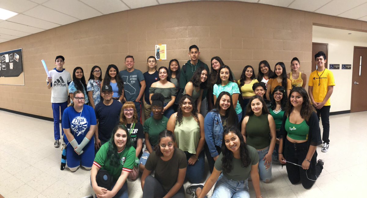 Spirit Week Day 5: Class Color <a href="/SanJacintoHS/">San Jacinto High</a>