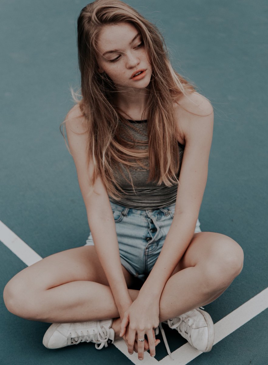 SkylarModeling's tweet photo. “I don't know where I'm going, but I know I'm going somewhere.” ― Candace Bushnell⁠⠀
⁠⠀
#modeling #photoshoot #confidence #beautiful #modelingcourse #modelingschool #modelingagency⁠⠀ https://t.co/4OL8nsv2Mi