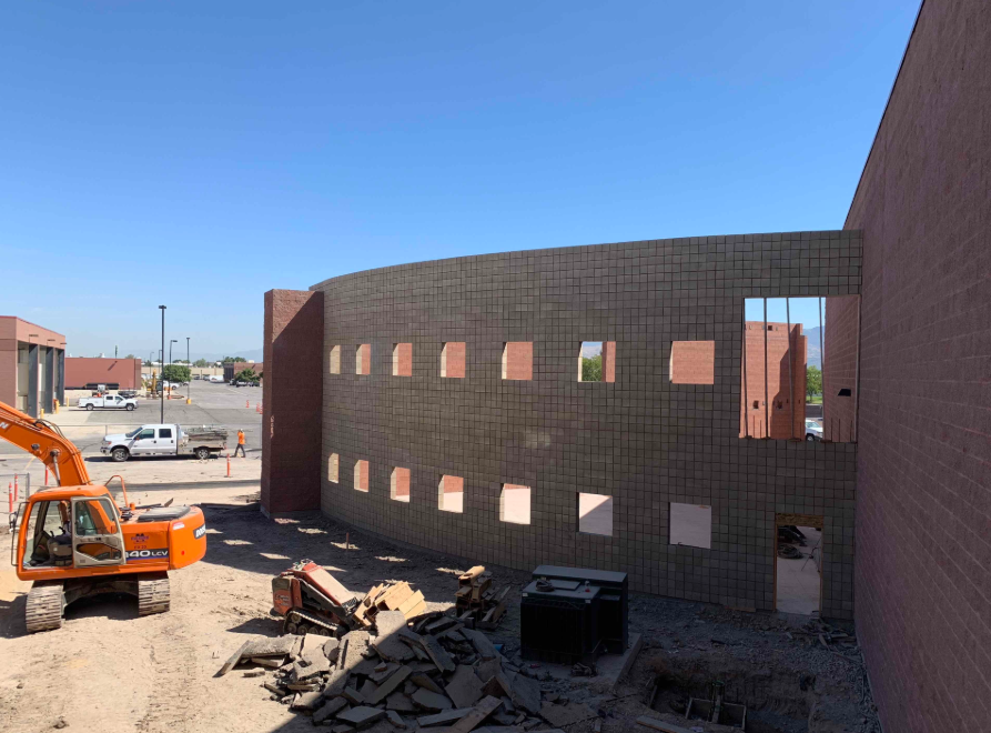 AscentCon's tweet photo. Things are chugging along at our classroom addition project for the West Valley City campus 2 of the American Preparatory Academy #education #classroom #construction https://t.co/4L7KSj4M2P