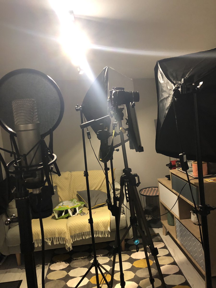 jayebbyeast's tweet photo. It’s all going on in the #recordingstudio. 
•
•
•
#music #musician #musica #musically #musicvideo #musical #musicislife #musicians #musicproducer #musiclife #MusicLover #musicallyapp #musicproduction #musicfestival #musicismylife #musicphotography #musicstudio #musicindustry https://t.co/pvvD8IosIC