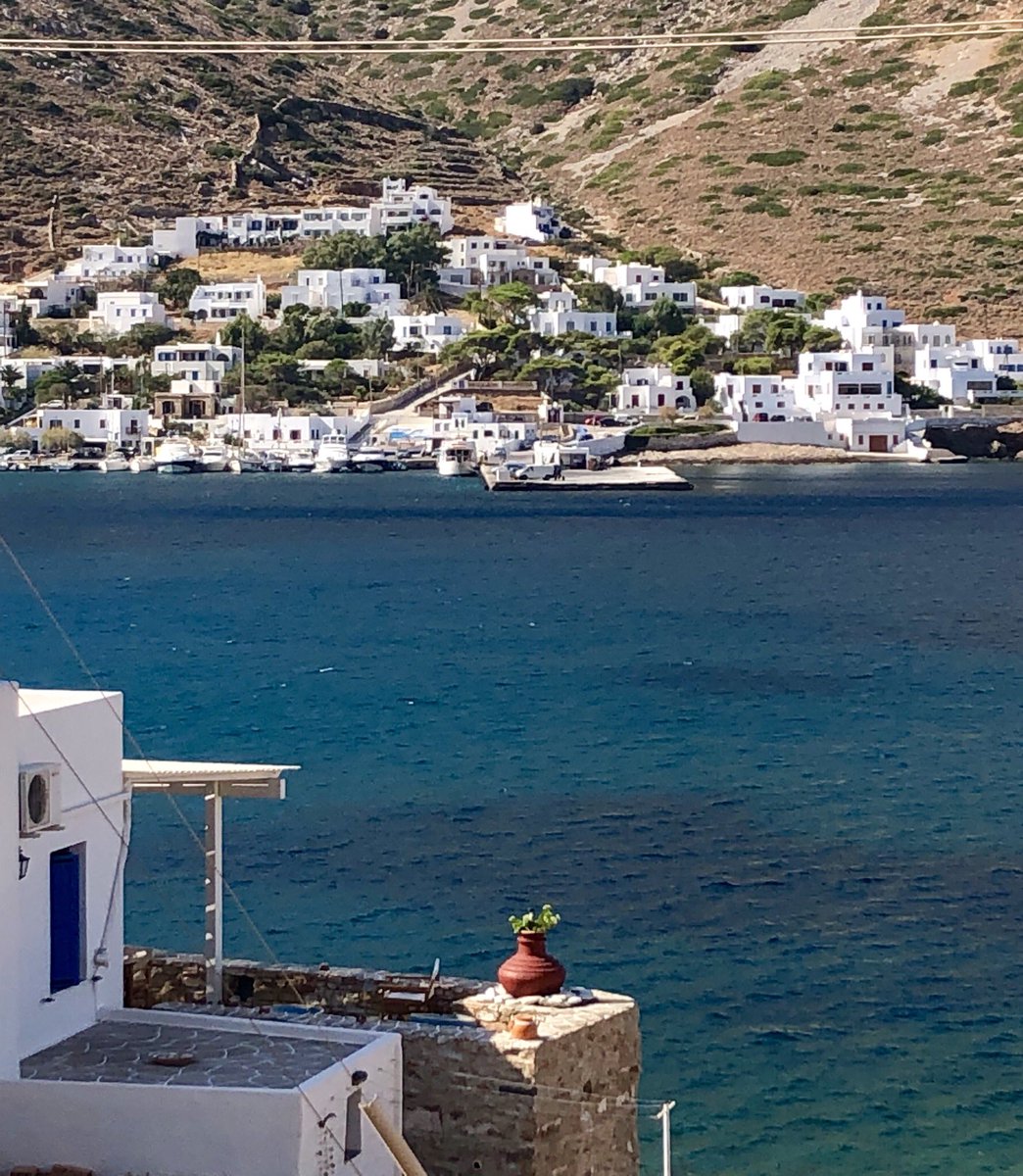 __Maria_Luisa_'s tweet photo. Feeling amazed by the beauty of Sifnos..Have a glace ,I wish holidays could last forever ☺️ https://t.co/1dPw1imY1Z
