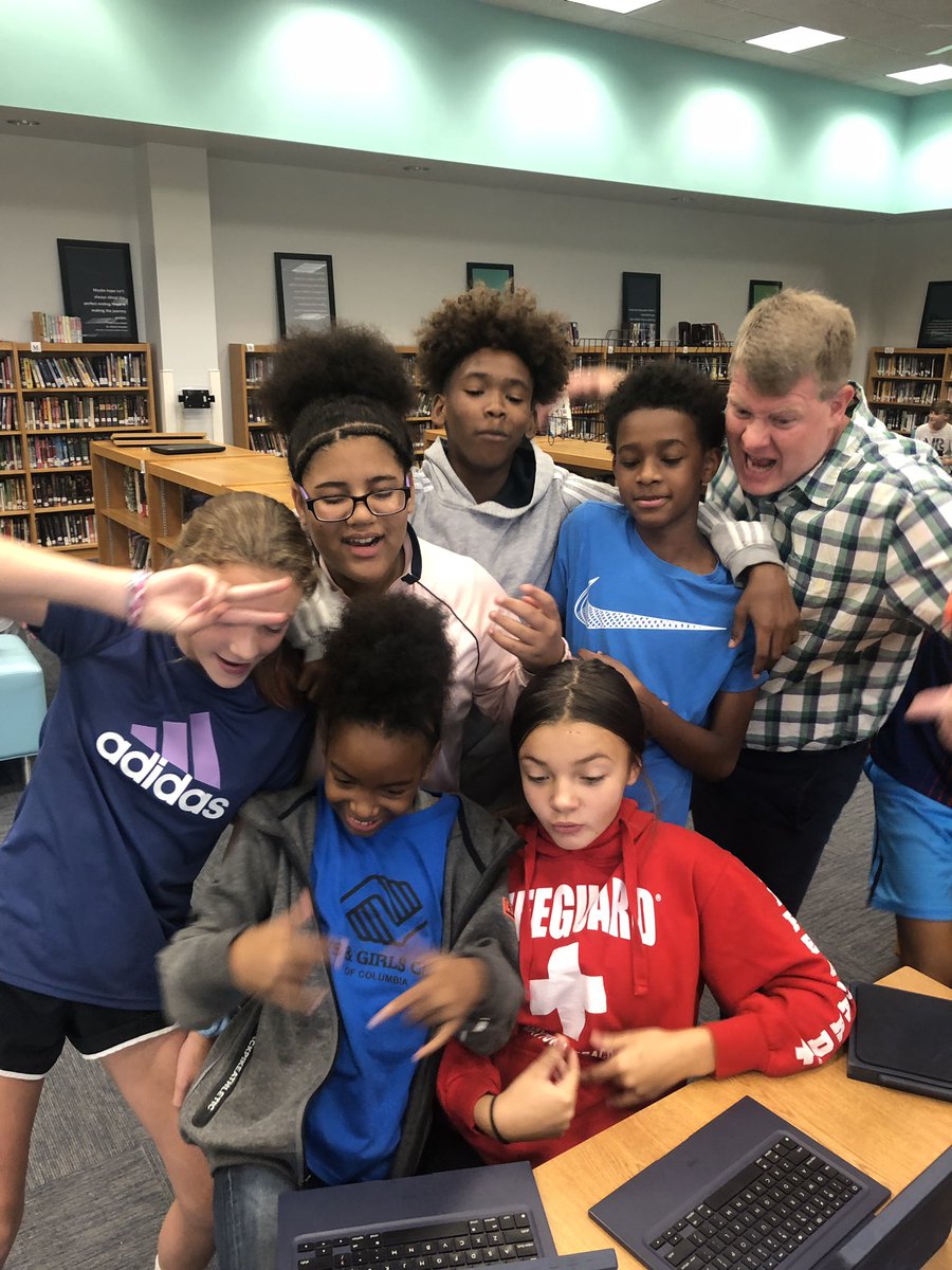 Setting just the right lock screen is very important...<a href="/SMSWildcats/">SMS Wildcats</a> @swightmab <a href="/JulieANichols/">Julie Nichols</a> <a href="/cpslibrarymedia/">Columbia Public Schools Library Media Programs</a> <a href="/cpslearns/">CPS C&I</a> #cpsbest