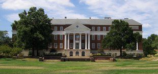 While teachers are off for the summer, this is an important time for facilities management teams to review necessary campus projects. Here are 3 ways districts can prepare for back to school: bit.ly/33Yvi0D