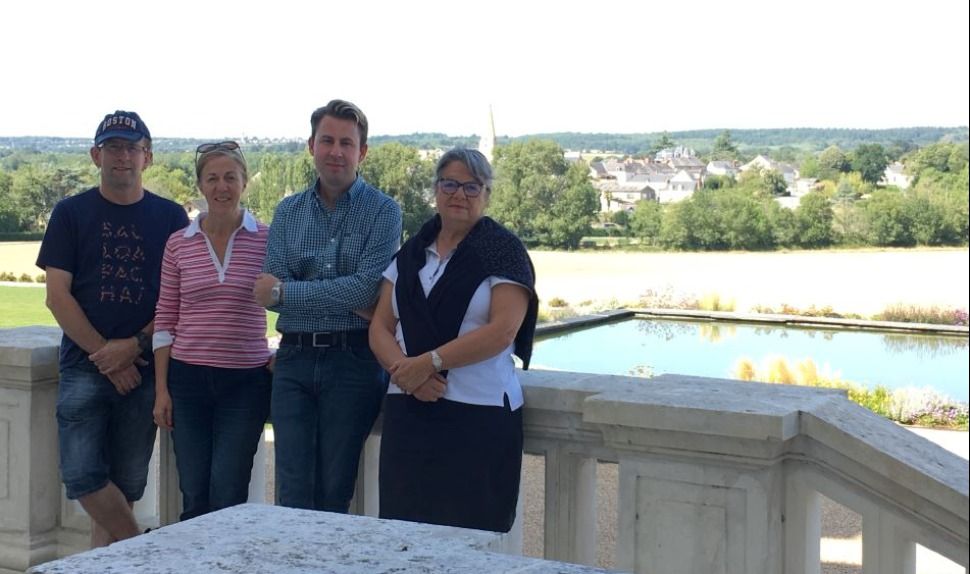 Oxygene_Radio's tweet photo. Château de Falloux. Des habitants de Bourg d'Iré s’inquiètent pour l’avenir du tourisme https://t.co/rVyc9tWNXU https://t.co/elYbmj5M3o