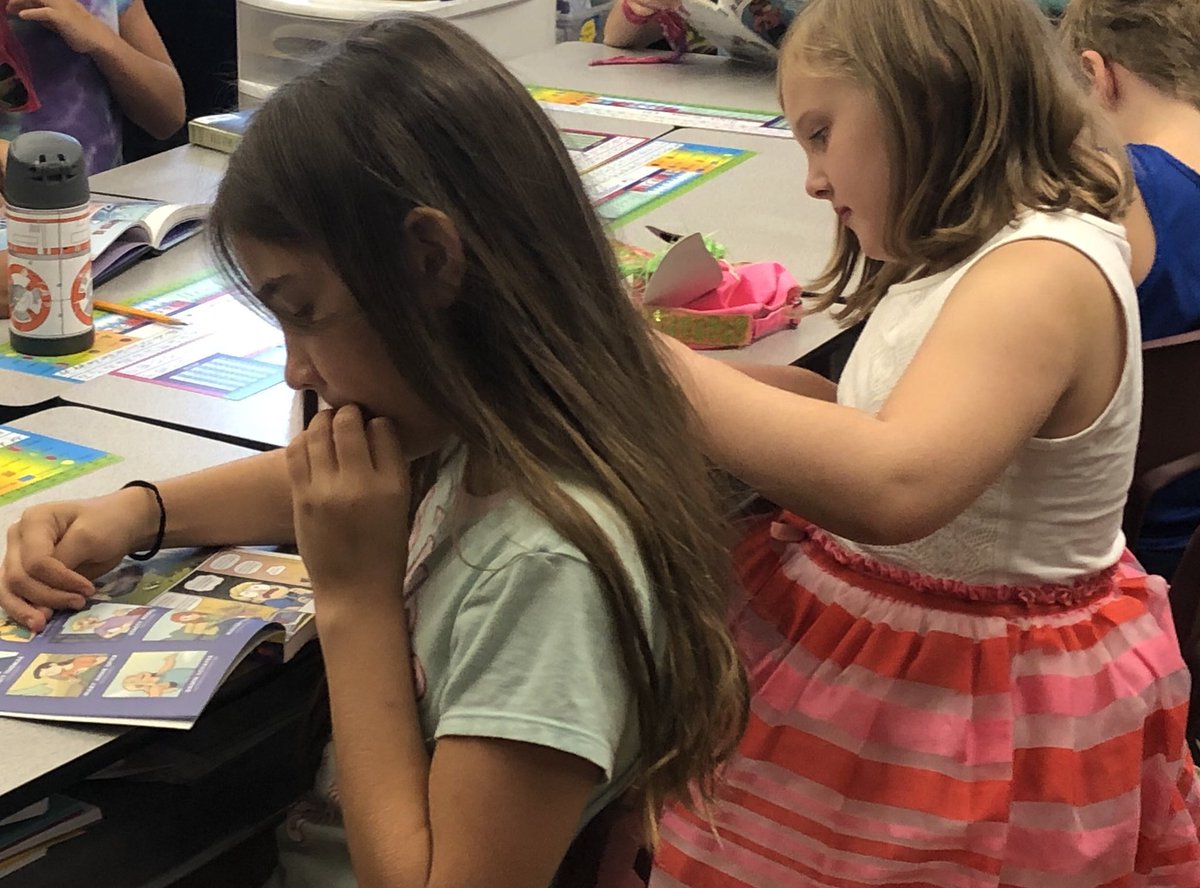 BLOOM_AP_'s tweet photo. Guess what day it is? It’s Book Nook opening day in Mrs.Schuppert’s room! They are 3rd grade rockstar readers! #Bloomhere #GameOnBulldogs @BloomBulldogs https://t.co/ibTmGOETxr