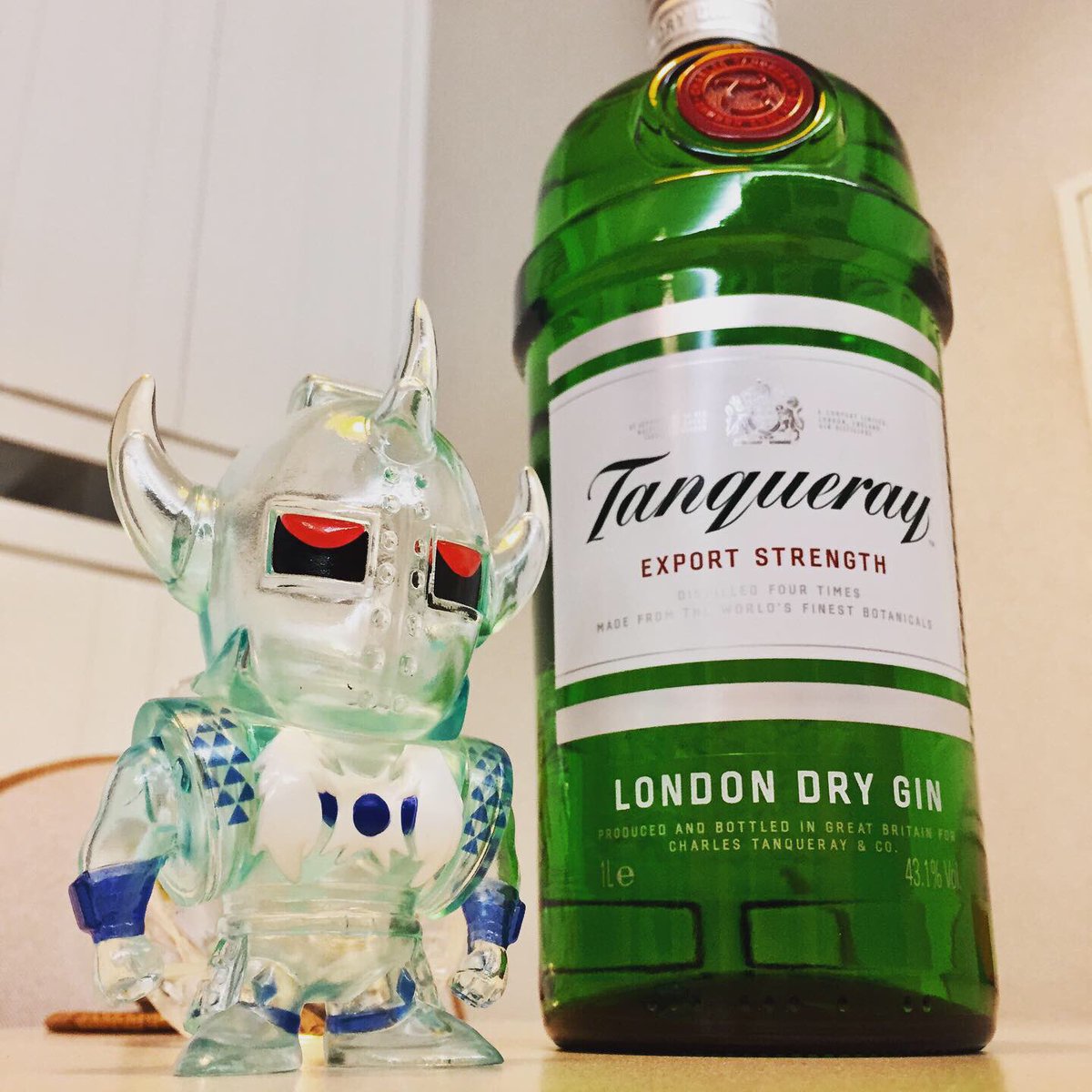 MattcrossF's tweet photo. 今晚好想飲番杯⋯⋯顫湯力!
#kinnikumanallaroundtheworld #kinnikuman #spiceseedキン肉マンシリーズ #akumashogun #tanqueray #tanqueraygin #exportstrength #englishdrygin https://t.co/7u6hQFvOA5