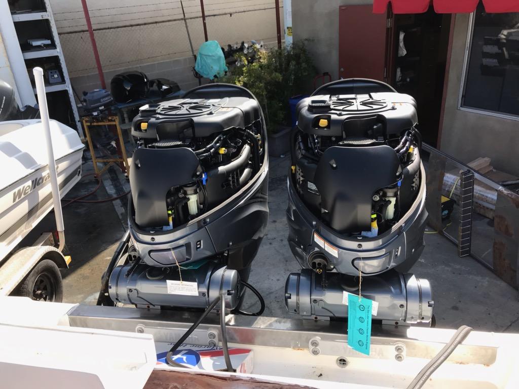 fish4ish: I got this pic this morning! My dual YamahaOutboards 425 XTO's are mounted! You cant even understand my excitement! Only a couple weeks away #SaltLife