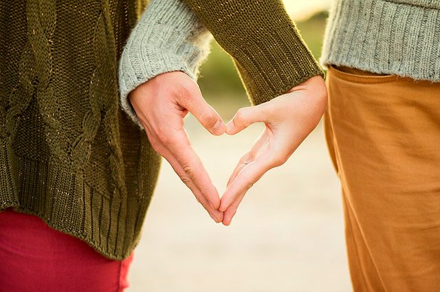 “Me ahoga con su extremo amor”: mujer pide divorcio a su esposo por ser demasiado perfecto >>> https://buff.ly/2Zm86tA